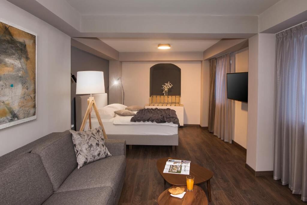 Executive Double Room with Extra Bed at Boutique Rooms Mirabilis, Skradin